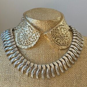 VINTAGE CORO Necklace Silver Metal Statement Collar or Choker
